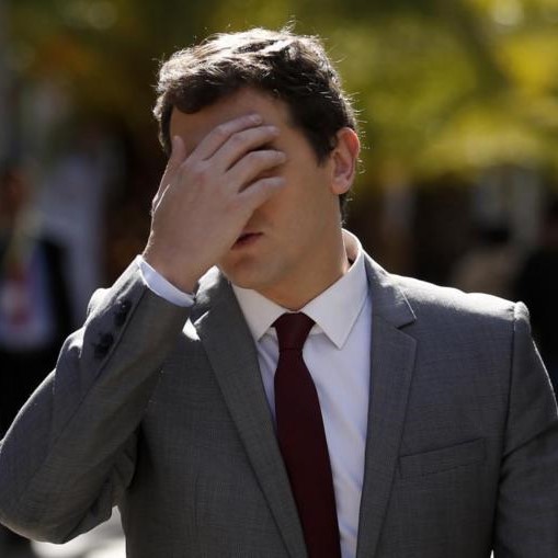 En este momento estás viendo LAS PAHs INTERPELAREMOS AL GOBIERNO DEL PP Y A CIUDADANOS EN DEFENSA DE LA LEY VIVIENDA PAH