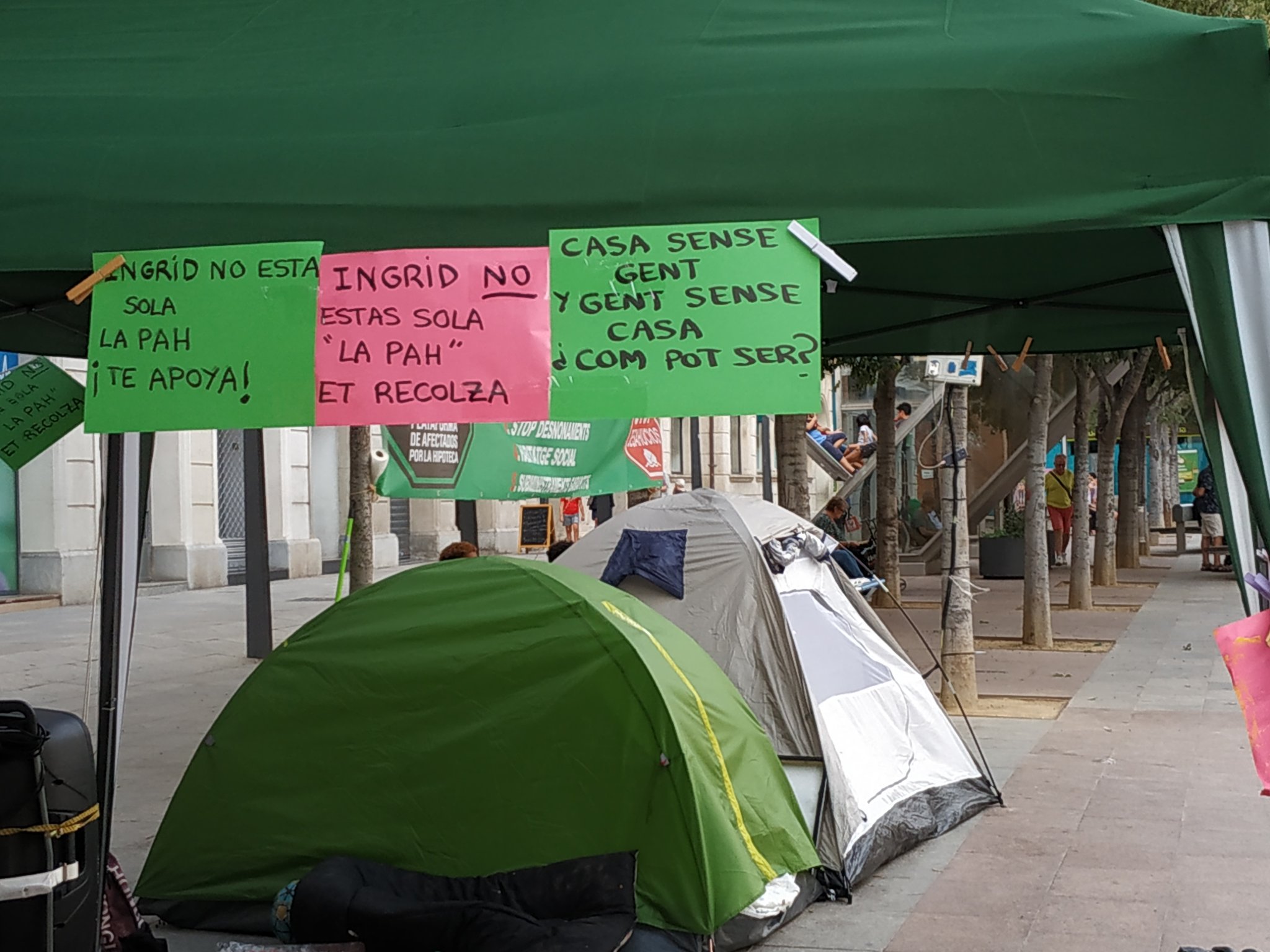 En este momento estás viendo El PSOE de Hospitalet incumple la Ley 24/2015 catalana