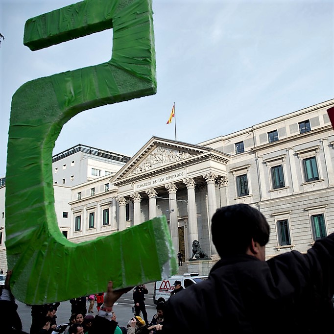 En este momento estás viendo LA PAH REGISTRA EN EL CONGRESO UNA PROPUESTA DE LEY