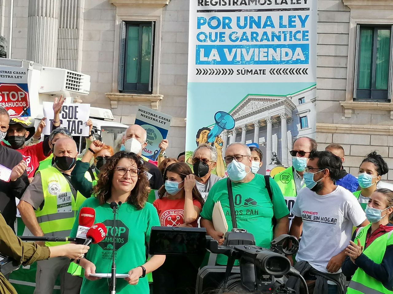 Lee más sobre el artículo Presentamos y registramos la propuesta alternativa al Gobierno en materia de derecho a la vivienda